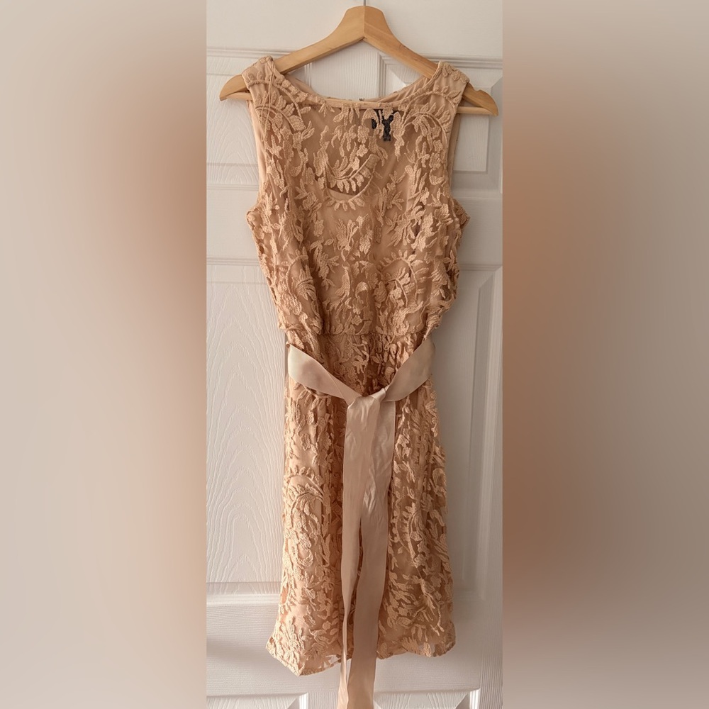 Lace dress
